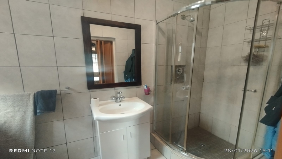 5 Bedroom Property for Sale in Sasolburg Free State